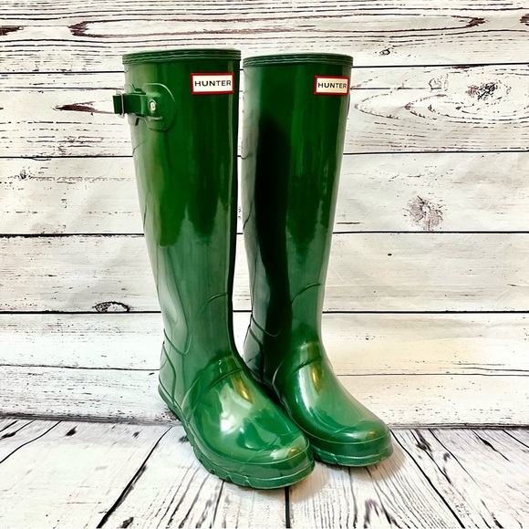 Hunter Shoes Hunter Green Tall Rain Boots Size 8 Poshmark